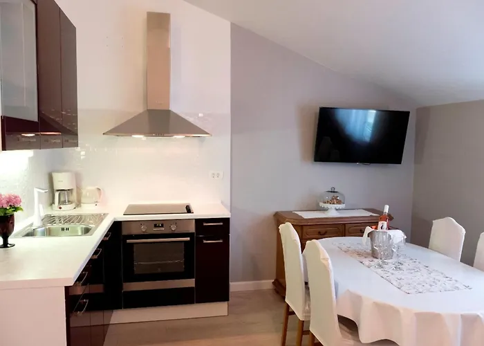 Solo By Interhome