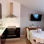 Solo By Interhome