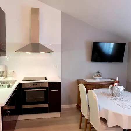 Solo By Interhome